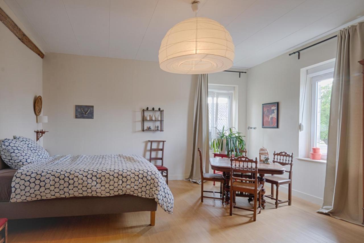 Chambre D'Hotes Fantesstique Berzieux Exteriér fotografie