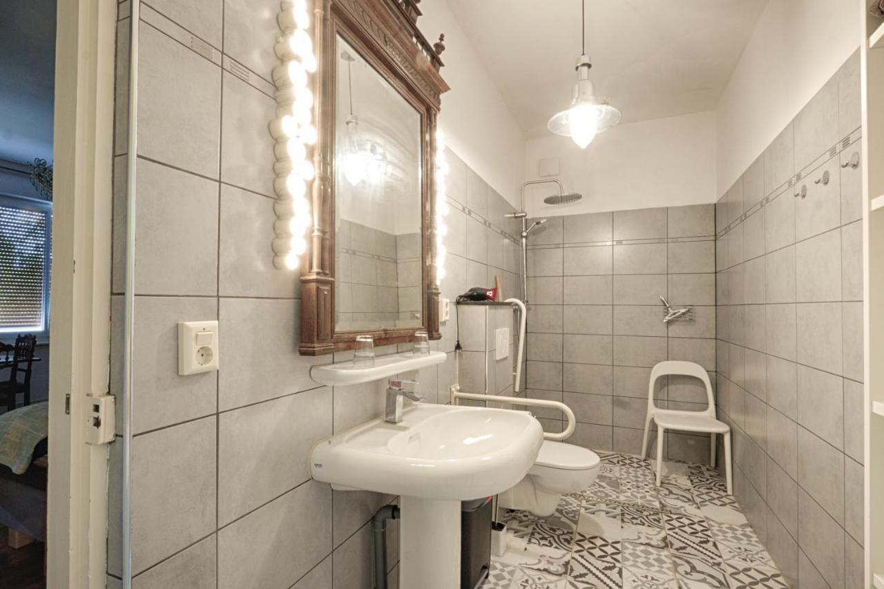 Chambre D'Hotes Fantesstique Berzieux Exteriér fotografie
